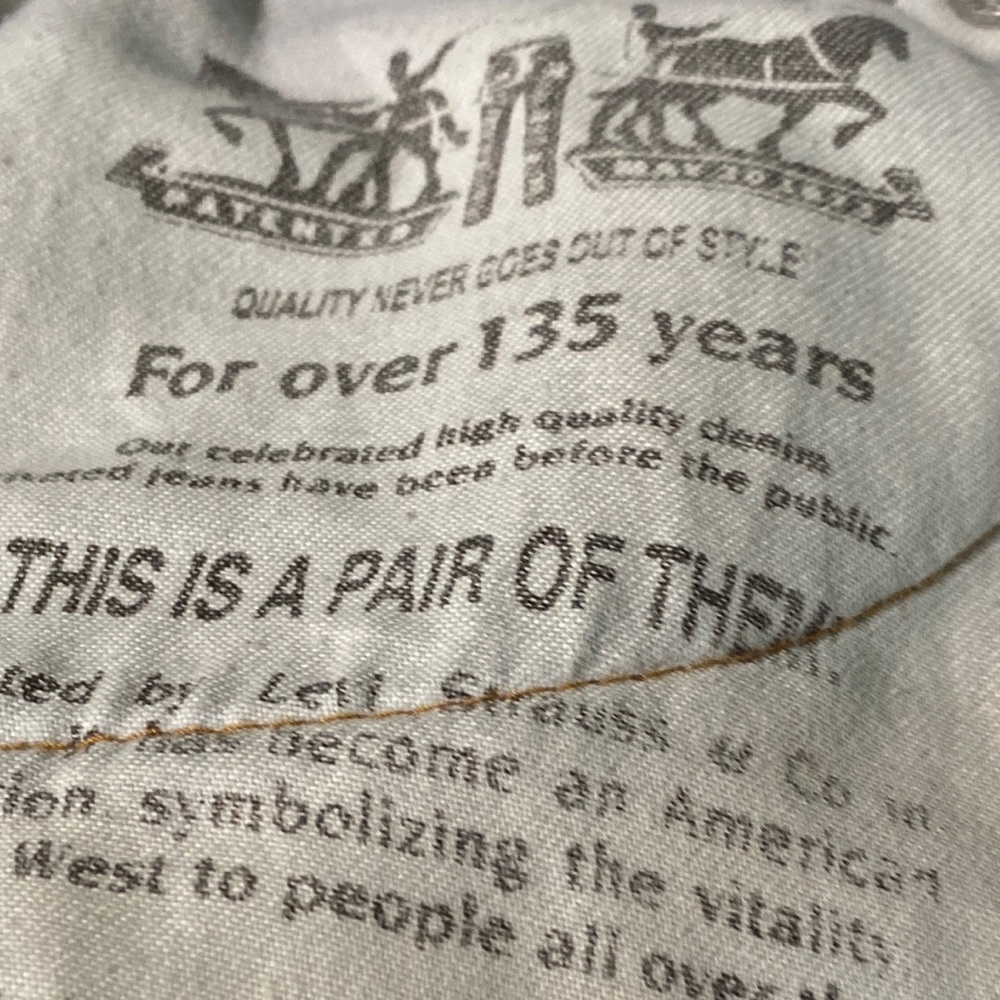 Levi's 505 Jeans - Picture 13 of 14